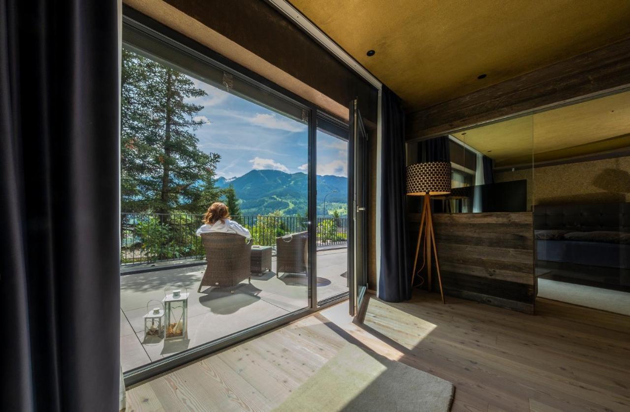 La Roccia Wellness Hotel 卡瓦莱塞 外观 照片